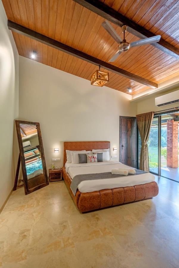 Saffronstays Althea - 4 Brd Veg Only Villa In Pawna With Jacuzzi In Every Room Lonavala Esterno foto