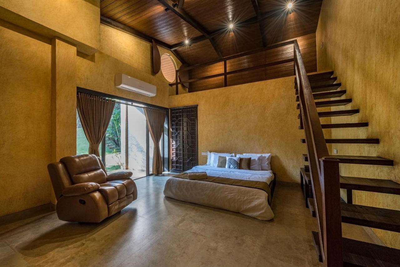 Saffronstays Althea - 4 Brd Veg Only Villa In Pawna With Jacuzzi In Every Room Lonavala Esterno foto